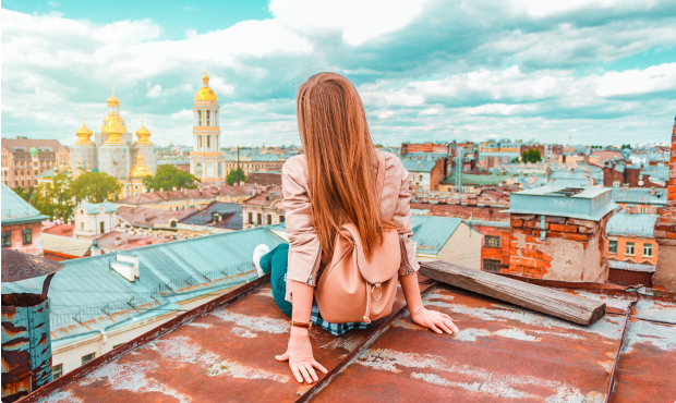 Бесценные маршруты от Road.Travel вокруг Санкт-Петербурга в подарок